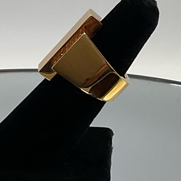 Versace Greca Logo Embossed Ring - Picture 5 of 11